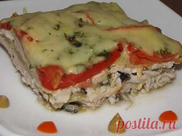 Куриная грудка, запечённая с баклажанами и помидорами