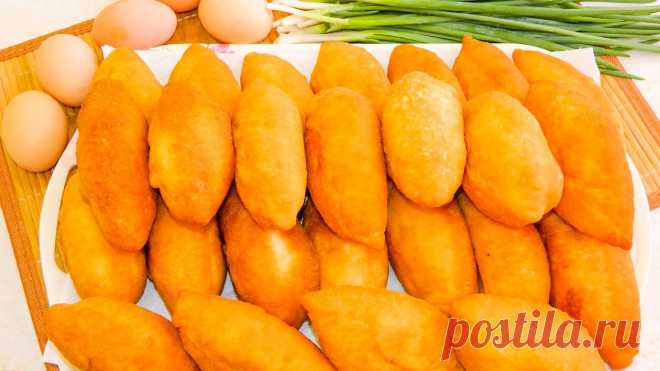 Жареные пирожки с зеленым луком и яйцом | Еда в объективе. Простые рецепты Пульс Mail.ru Пирожки, из пышного опарного дрожжевого теста, с традиционной и всеми любимой начинкой из зеленого лука и вареных яиц, жареные во фритюре, изумительны как в горячем, так и в холодном виде.