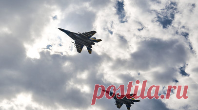 Лётчик Попов: подготовка к пилотированию F-16 может занимать около года. Заслуженный лётчик России Владимир Попов в беседе с RT рассказал, сколько времени может занимать подготовка пилота к пилотированию американским F-16. Читать далее