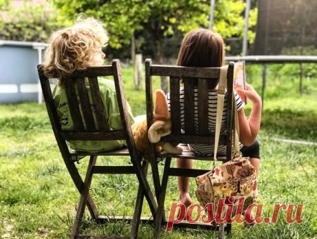 Раз в неделю в нашем Инстаграме выходит рубрика #чтотакоелагом, которую готовит научный редактор книги «Что такое лагом», стокгольмовед Ира (@stockholm_ira). Теперь будем выпускать эту рубрику и здесь. Сегодня поговорим о лагоме и воспитании детей. ⠀ «Про лагом в воспитании детей я могу разговаривать часами. У меня двое детей и об этой теме я знаю не понаслышке. Шведы пропагандируют свободное воспитание, что не то же самое, что отсутствие воспитания. Свободное воспитание подразумевает очень…