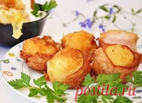 Картофельные шарики с сыром и беконом