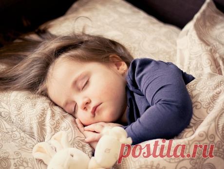 Причины лунатизма у детей //
Лунатизм: причины возникновения, признаки и методы лечения.