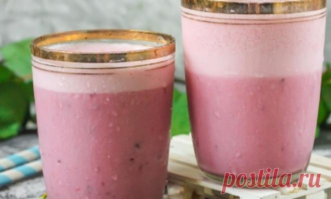 Обалденный вишневый молочный коктейль