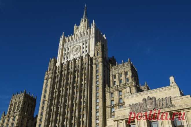 МИД РФ вызвал посла Норвегии после попытки срыва чествования воинов СССР. Представители внешнедипломатического ведомства указали ему на недопустимость подобных действий.