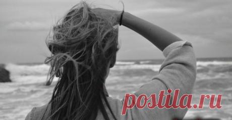 ТЫ НЕ ЗАСЛУЖИВАЕШЬ ТОГО, КТО ВОЗВРАЩАЕТСЯ. ТЫ ЗАСЛУЖИВАЕШЬ ТОГО, КТО НЕ УХОДИТ.