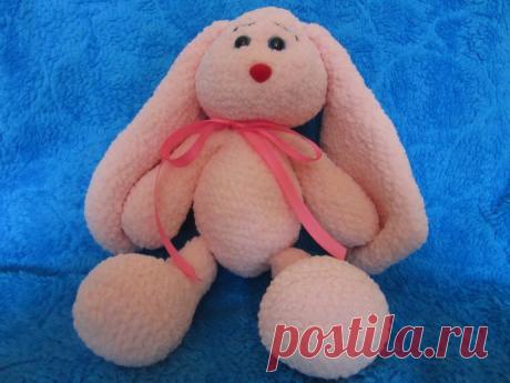Плюшевый зайка.