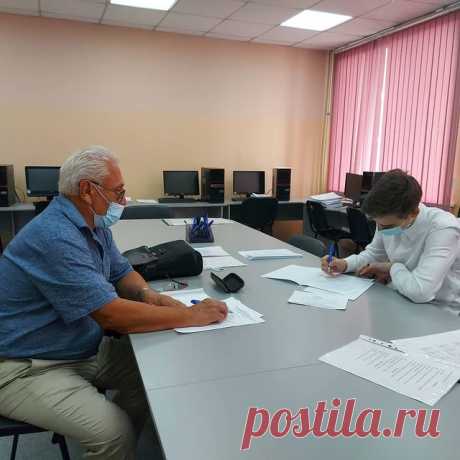 Photo by Евгений Простомолотов on August 03, 2021. May be an image of one or more people, people sitting and indoor.