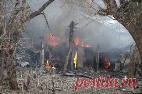 В Краматорске и Славянске произошли взрывы. Взрывы произошли в ночь на субботу, 25 марта, в Краматорске и Славянске в подконтрольной Киеву части Донецкой народной республики (ДНР). По информацией издания, речь идет об одном взрыве в Краматорске и двух взрывах в Славянске. В ночь на 24 марта в Днепропетровской и Сумской областях Украины прогремели взрывы.