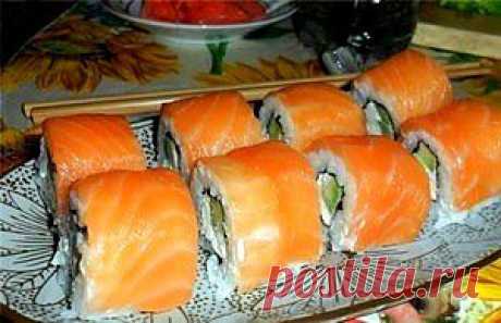 Вкусные суши и роллы готовим дома
У  Вас получатся очень вкусные суши и роллы с рыбой. Вы приготовите их самостоятельно и поймете, что это совсем нетрудно. Домашние суши и роллы  гораздо лучше, чем покупные - вкуснее, дешевле и, главное, Вы знаете, из чего они сделаны!  Рецепт тут