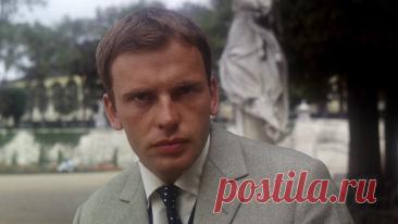 Жан-Луи Трентиньян, 11 декабря, 1930
• 17 июня 2022