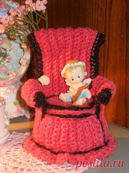Кресло для кукол..