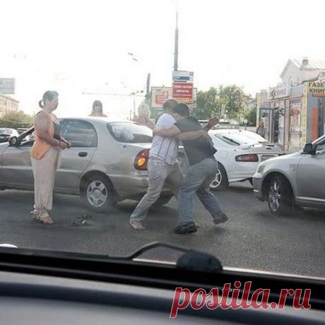 По дорогам России ездят одни неврастеники и хамы