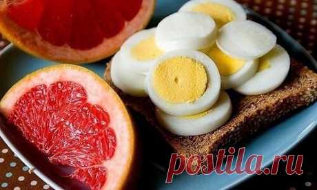 Меню для похудения
Яичная диета
Знаете ли вы, что продуманная до мелочей система питания поможет быстро похудеть на 10 кг всего лишь за 2 недели. Этот метод похудения идеален – если нужно срочно похудеть! Не используй его дольше – может быть сильная потеря веса
На такой диете не придется голодать: яйца и правда очень сытный продукт. Ознакомься с этим меню, тебе наверняка захочется похудеть при помощи данных продуктов…
Отказавшись от углеводов, ты сможешь быстро подкорректи...