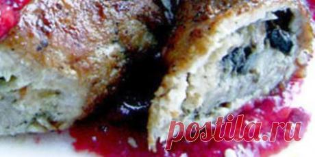 Рулет свинина с клюквой в духовке