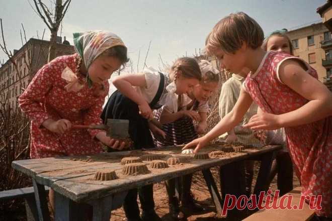Советские игрушки: чем играли дети без гаджетов