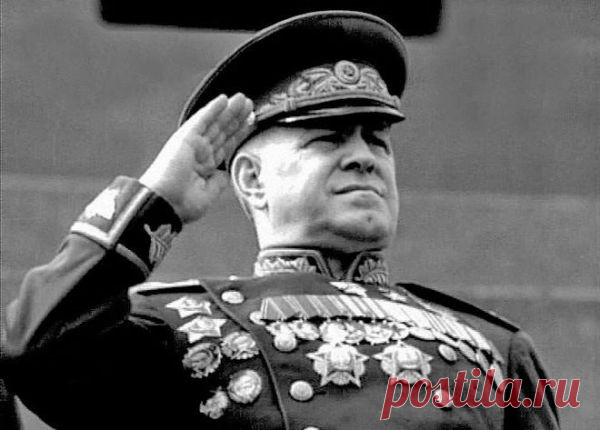 Орден «Победа»: кому вручали самую дорогую награду в СССР » Первый орден молодой советской республики, орден Красного Знамени, был утвержден в августе 1924 года. За всю историю он стал одним из самых массовых — более полумиллиона награждений. Но были и обратные примеры — ордена, число награжденных которыми исчисляется сотнями, а то и десятками: Суворова, Богдана Хмельницкого, Ушакова. Что касается самого дорогого (в плане значимости и стоимости) и одного из самых редких, т...