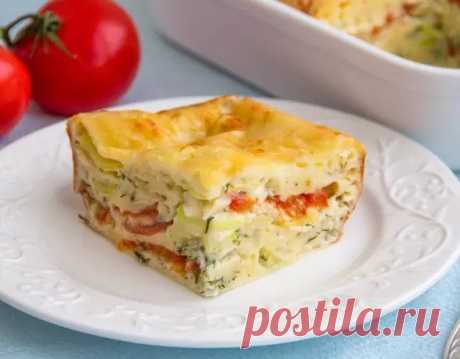 Пирог с овощами и сыром 
#лакто_ово_вегетарианство@just_veg 

Ингредиенты: 

Кабачки — 2 шт. 
Помидоры — 2-3 шт. 
Лук репчатый — 1 шт. 
Сыр твердый — 100 г 
Яйца — 4 шт. 
Сметана — 150 г 
Молоко — 70 мл 
Мука — 4-5 ст. л. 
Укроп — 1 небольшой пучок 
Масло растительное — 1 ст. л. 
Масло сливочное — 1 ст. л. 
Соль, молотый перец — по вкусу 

Приготовление: 

1. Лук очистите и нарежьте полукольцами. На сковороде растопите сливочное масло, добавьте растительное и обжарьте лук ...