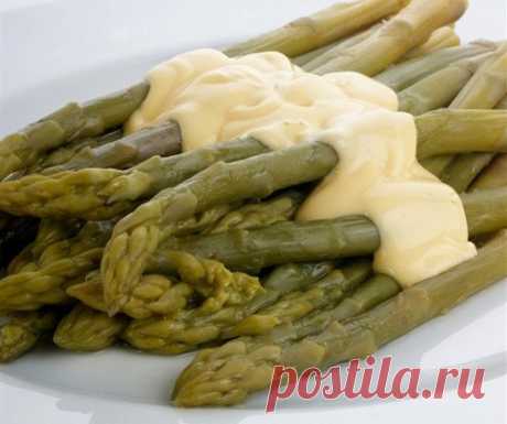 Зеленая спаржа под соусом рецепт – авторская кухня: закуски. «Еда»