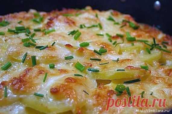 Картофель запеченный со сливками и сыром