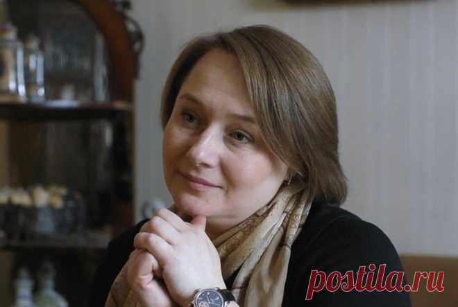 Александра Бледная