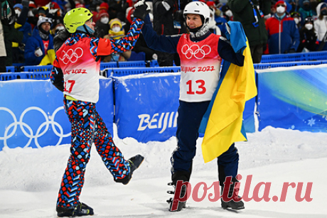 Российский фристайлист объяснил объятия с украинцем на Олимпиаде в Пекине. Российский фристайлист Илья Буров рассказал, что доволен появлением совместной фотографии с украинцем Александром Абраменко с зимних Олимпийских игр 2022 года в Пекине. «Олимпиада — это спорт, а не политика. Мы познакомились, когда начали заниматься фристайлом», — заявил он.