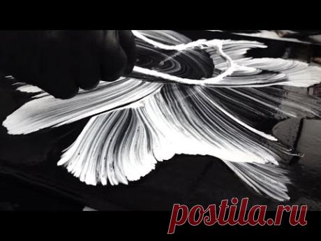 String Pulling Fluid Art - Acrylic Pouring Black and White with String !