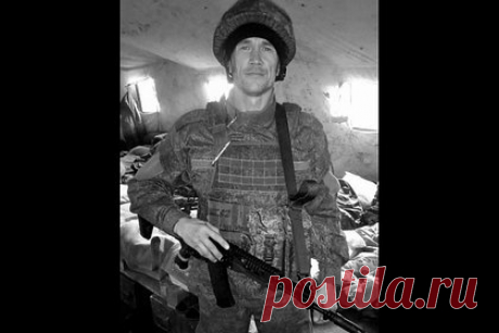 37-летний многодетный отец погиб в ходе СВО. Многодетный отец из Свердловской области Валерий Тимираев погиб в ходе специальной военной операции (СВО). Информацию о гибели россиянина подтвердили в администрации города Сухой Лог. 37-летний мужчина работал слесарем-ремонтником на Староцементном заводе. Его мобилизовали в сентябре 2022 года.