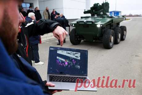 Российский смертоносный «Маркер» доработают под спецоперацию. Российский боевой робот «Маркер», называемый смертоносным, доработают под задачи специальной военной операции на Украине. Об этом РИА Новости сообщил осведомленный источник. «При том что масса и габариты платформы останутся теми же, что у уже собранных образцов», — сказал собеседник.