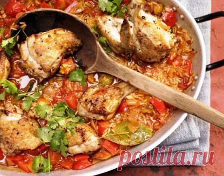 Рис с курицей в духовке с чесноком и красным перцем - какой вкус и аромат — просто чудо!