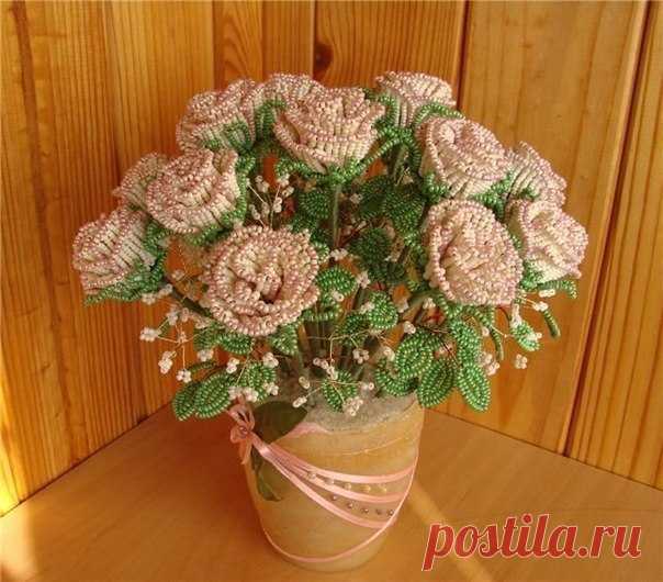 Букет роз из бисера
