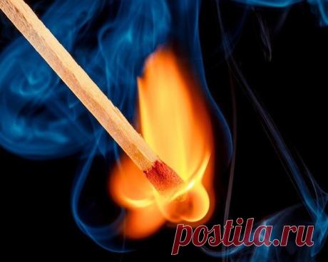 Заговор от 9 несчастий.

 Возьмите в руку зажженную церковную свечу, подойдите к порогу и повернитесь спиной к двери, лицом к дому (квартире).

На свечу наговорите следующие слова:"Отведи,Господи, девять стрел от меня, от воды, петли, огня, суда, ножа, вора, от наговора, от посягателя на тело и кров и порчи на кровь. Во имя Отца и Сына и Святого Духа. Аминь".Обойдите со свечей свое жилище по периметру справа налево.

 

Этот заговор не только защитит вас от 9 несчастий, но...