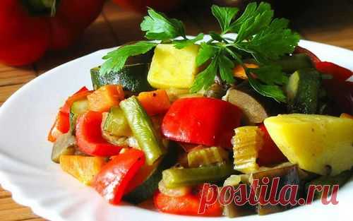 Овощное рагу с баклажанами. Рецепты рагу с баклажанами. Как правильно готовить овощное рагу с баклажанами - полезные советы. Секреты и рецепты приготовления овощного рагу с баклажанами от опытных кулинаров.