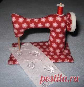 Швейная машина игольница.