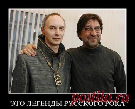 Д д Т + ПиКнИк
Юрий Шевчук + Эдмунд Шклярский
Легенды  [ ру ϟ ϟ кого ] РокА

ДДТ – Агидель (Белая река)
ДДТ – Ветер-бродяга
Пикник – Азбука Морзе (Single) 2013
Пикник – Иероглиф
Пикник – Египтянин
•••