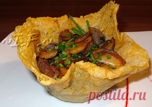 Закуска картофельная в сырной корзинке