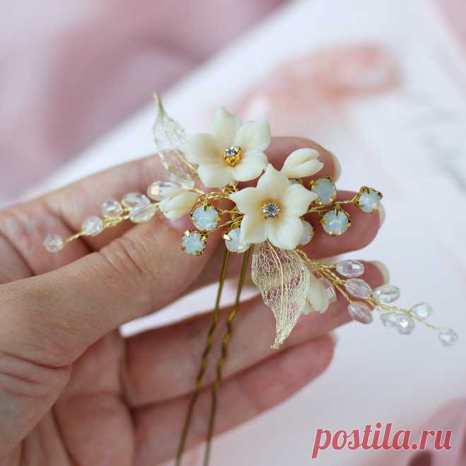 Instagram post by 🌸 СВАДЕБНЫЕ УКРАШЕНИЯ ГРЕБНИ 🌸