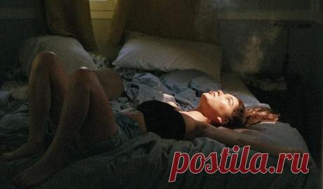 Вы одинокая женщина потому, что… 7 причин, озвученных мужчиной
Вы озлобляетесь, деградируете, ночами рыдаете в подушку, рыча от бессилия, что все мужики козлы. Ну-ну… Прямолинейный мужской взгляд на женское одиночество. Не все и касается не всех, но все же… Вы одиноки, потому что страдаете Таких девушек наблюдаешь вокруг очень много. Ссутулятся, брови нахмурят, сумку под мышкой прижмут и идут, как осуждённые на казнь. Даже […]
Читай дальше на сайте. Жми подробнее ➡