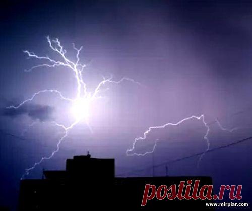 Как уберечь себя от удара молнии? Эти простые правила помогут вам сохранить жизнь. - Полезные советы - Дела житейские - Каталог статей - 