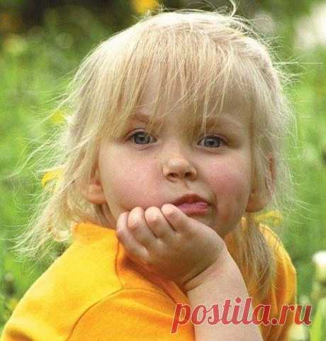 Как справляться с упрямыми детьми? ►Научитесь говорить "нет" и говорите это всерьез. Это может быть самым сложным, но умение отказывать своим детям является важной составляющей мира в доме. Упрямые дети могут с легкостью действовать на нервы своим родителям, и иногда кажется намного проще сдаться и уступить, нежели придерживаться своего мнения. Но будучи твердым в своем решении, вы сможете установить определенные границы для упрямых детей, которые они должны уважать. Однако проявите…