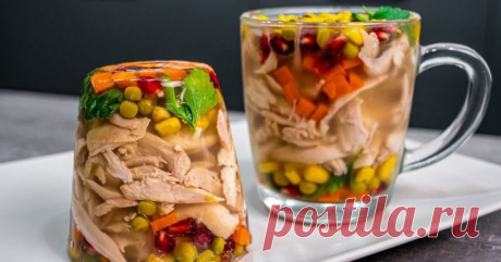 (8) Холодец в чашках: оригинальный рецепт - Будет вкусно - 28 ноября - 43639867916 - Медиаплатформа МирТесен Что это за празднование Нового года без холодца? В такую ночь на столе обязательно должно красоваться столь вкусное блюдо. Если же подать холодец в чашках, то праздничный ужин удастся на все сто! Никто не сможет отказаться от такого яркого угощения. Аппетитный внешний вид холодца достигается за - 28 ноября - 43639867916 - Медиаплатформа МирТесен