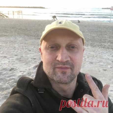 Всемирный день одуванчика: Гоша Куценко забавно поздравил поклонников с праздником