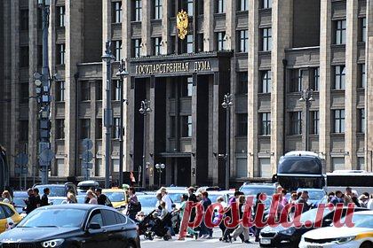 В Госдуме прокомментировали взятие российскими военными Авдеевки. Авдеевка переходит под контроль России. Это означает то, что Донецк будет меньше обстреливаться ствольной артиллерией, заявил депутат Госдумы Дмитрий Певцов в Telegram-канале. Российские войска после взятия под контроль Авдеевки приступили к окончательной зачистке города от ВСУ.
