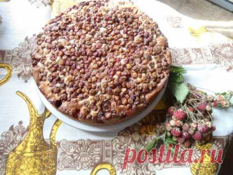 Пирог с лесной клубникой рецепт пошаговый https://ligakulinarov.ru/r/pirog_s_lesnoy_klubnikoy_2082