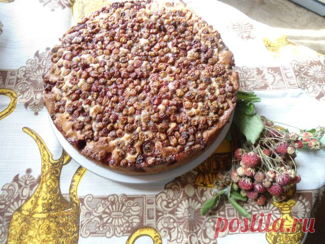 Пирог с лесной клубникой рецепт пошаговый http://ligakulinarov.ru/r/pirog_s_lesnoy_klubnikoy_2082