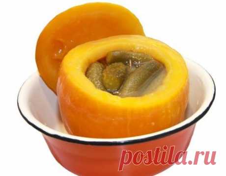 Соленые огурцы в тыкве