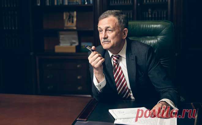 Глава ФТС заявил, что таможня разучилась «работать на бумаге». С февраля 2022 года на системы ФТС ежедневно в среднем идет по три-четыре DDoS-атаки, заявил Давыдов. В апреле ведомство сообщало о сбое в единой информационной системе