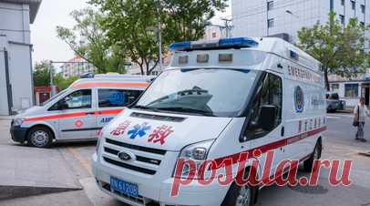 Двенадцать человек погибли в результате обрушения моста в Китае. При обрушении строящегося моста через реку Хуанхэ в Китае погибли 12 человек, ещё четверо пропали без вести. Читать далее