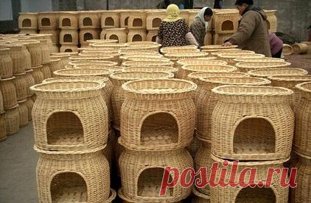 #vmeste@newspaper_weaving 
В обсуждениях группы создана тема для желающих сплести дом для кота : https://vk.com/topic-12159416_38412352. Начало работ : август. Идем в тему, проводим перекличку, начинаем теоретические беседы и добавление моделей домов. Возможно плетение разных моделей и даже лежанок - не возбраняется!