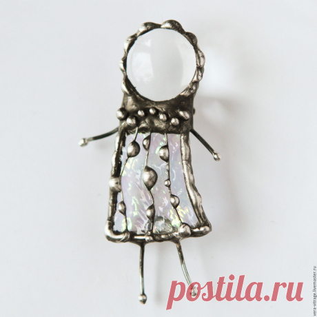 Девочка - радуга. Брошь. Стекло,металл.