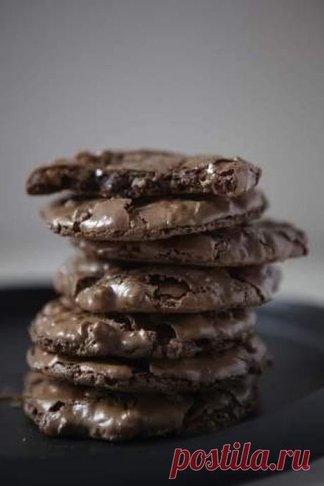 Шоколадно-ореховое печенье.